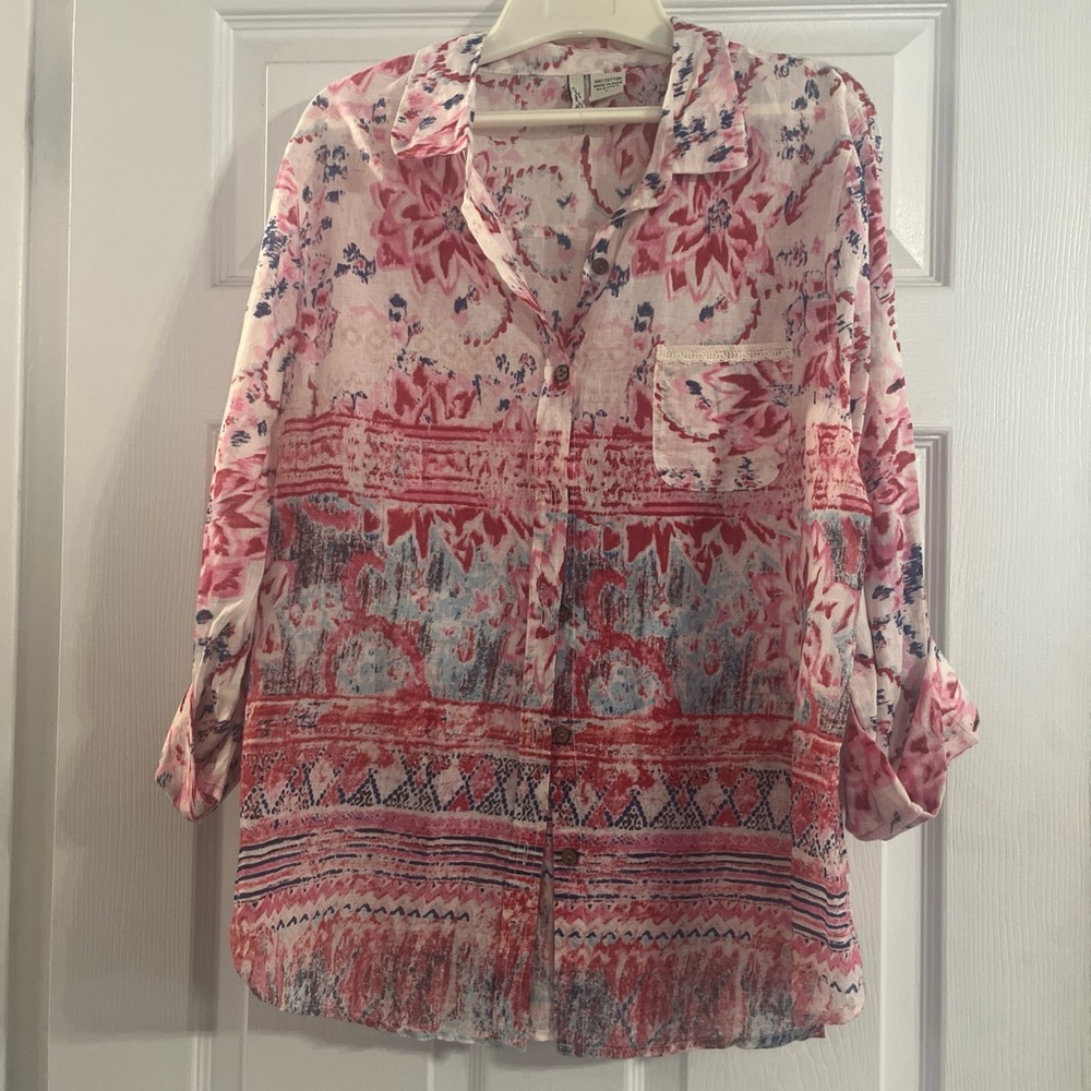 Love Potion Women’s Long Sleeved Shirt W/tabs 1/4 Button Up Soft Size L